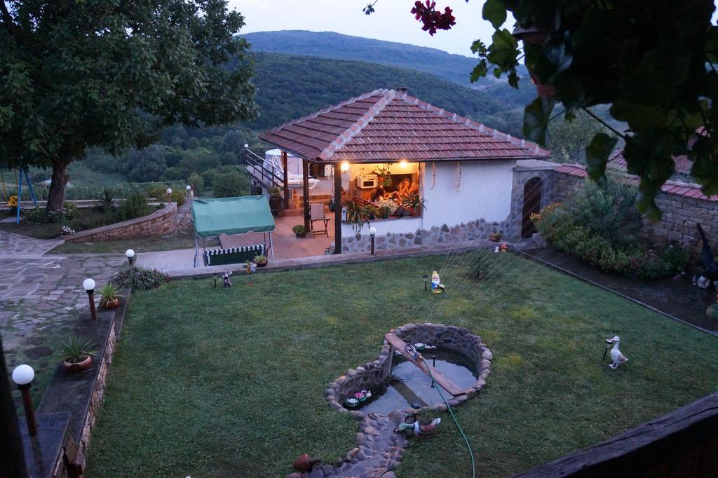 Vila Bella House Hlevene Exteriér fotografie